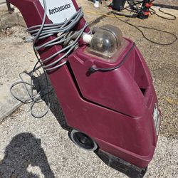 Minuteman® Ambassador® Extractor - w/50 PSI Pump