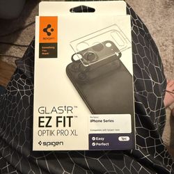 Brand New Spigen GLAStR EZ FIT OPTIK PRO XL for IPhone 17 Pro & Pro Max.