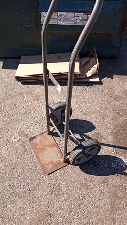 Hand truck solid tires