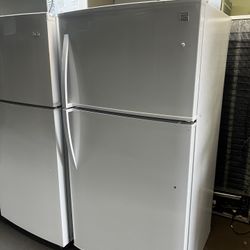 Kenmore Top Freezer Gloss White Refrigerator Apartment Size 