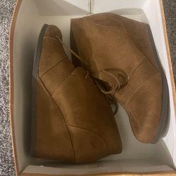 UNR8ED Brand Women's Wedge Boots