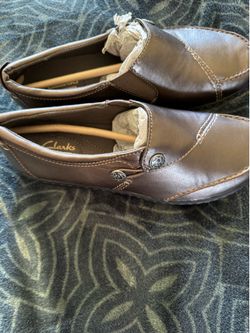 New Clarks Leather women’s Shoes 8 1/2 Wide
