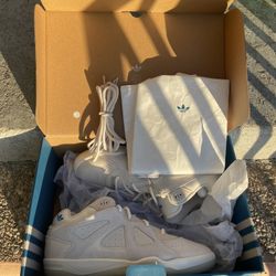 Adidas BadBo Resilience 1.0 - BadBunny 