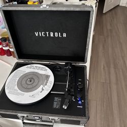 VICTORLA Journey Record Player W/bluetooth And Aux