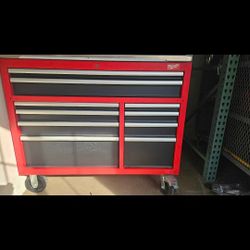 Milwaukee 46 In 10 Drawer Roller Cabinet Tool Chest