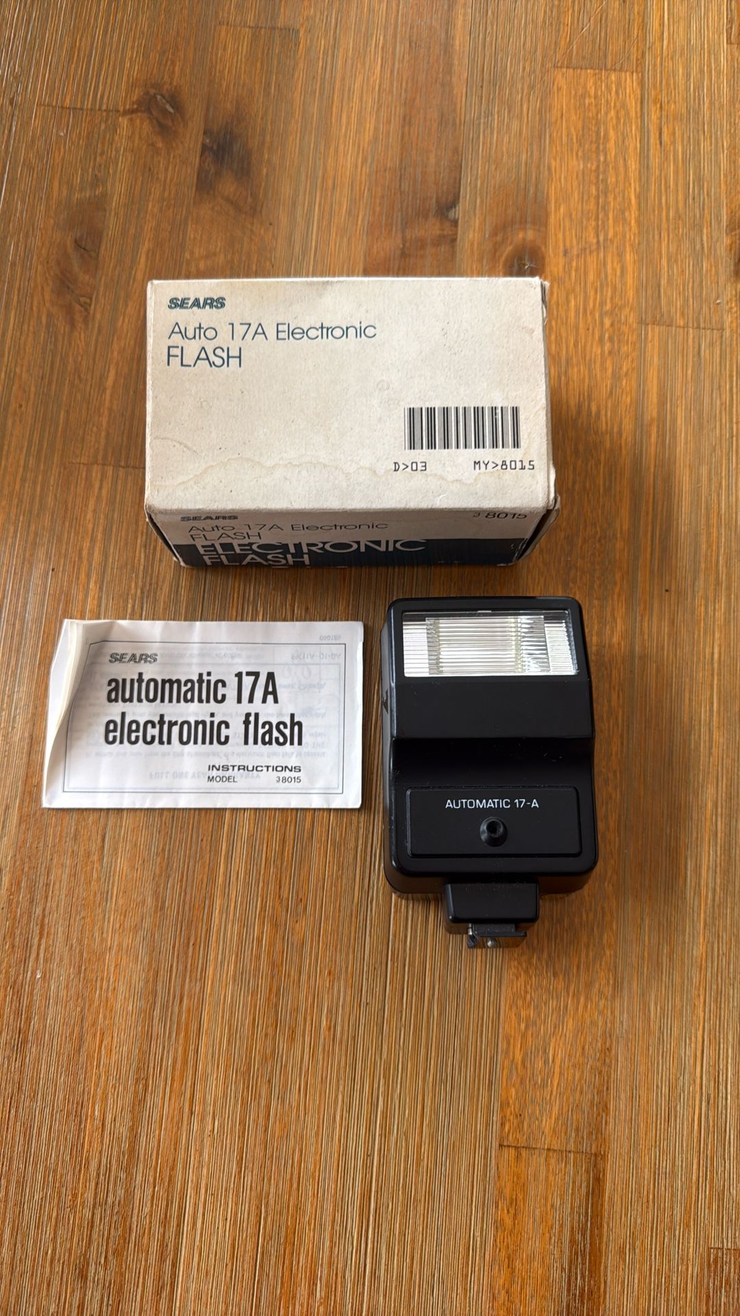 Electronic Flash Auto 17A