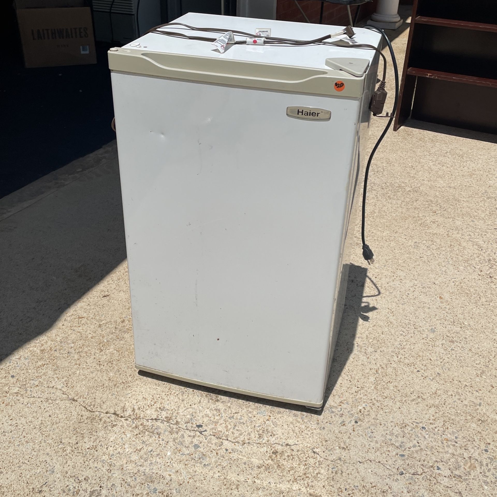 Refrigerator