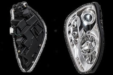 Dual Automotive Headlight Assemblies L/R