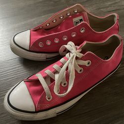 Converse Chuck Taylor Women’s size 7