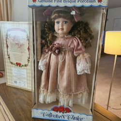 2 Dolls In Box