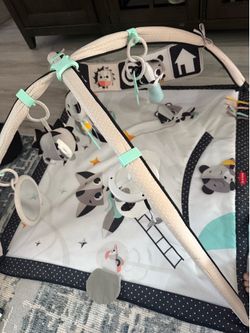 Tiny Love Magical Tales Black & White Gymini Play Activity Gym: Cause and Effect Buttons, Encourages Color Recognition, Developmental Toys