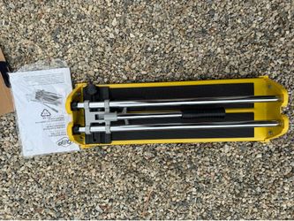 Professional tile cutter
