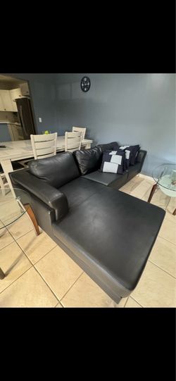 Black couch’s