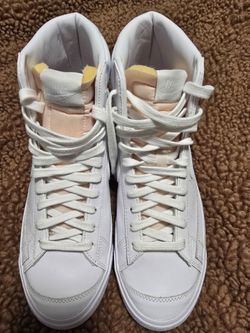 Women's Nike Size 9.5 New