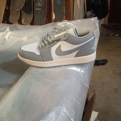 Jordan 1 Low Vintage Grey #553560-053