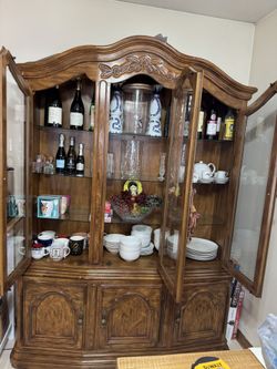 Vintage Wooden Drexel Hutch 