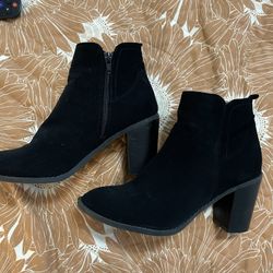 Boots 7.5