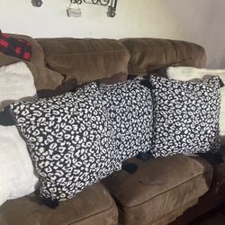 5 Pillows