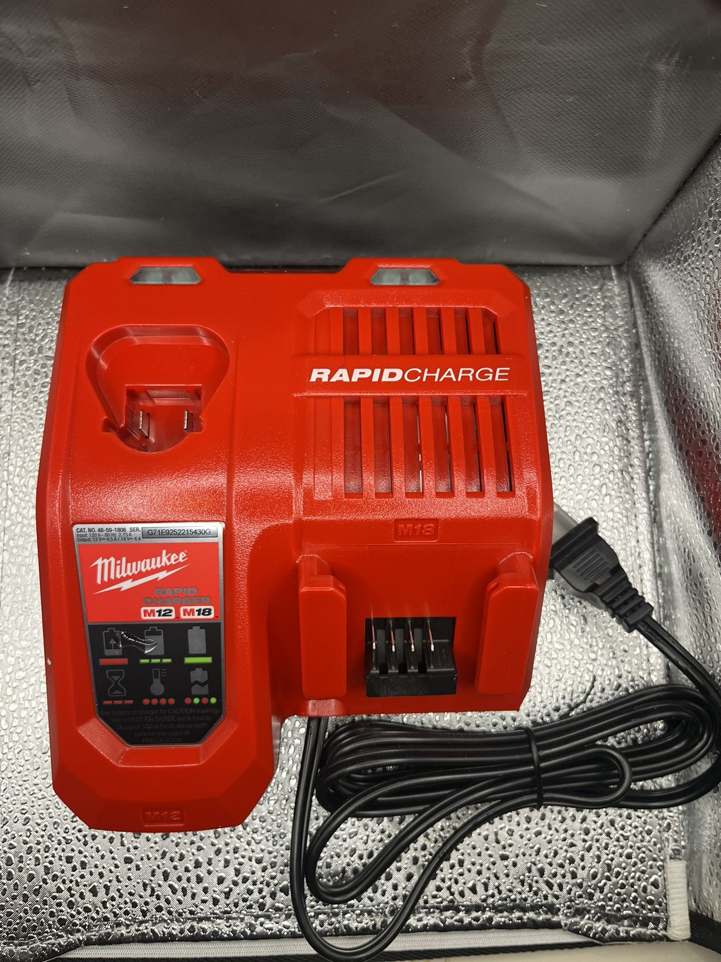Milwaukee Rapid Charger 