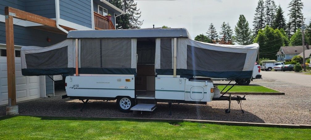 1998 tent trailer 2 queen beds