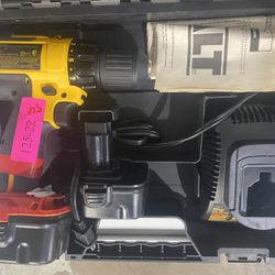 Dewalt Drill Set (new) W/battery And Charger