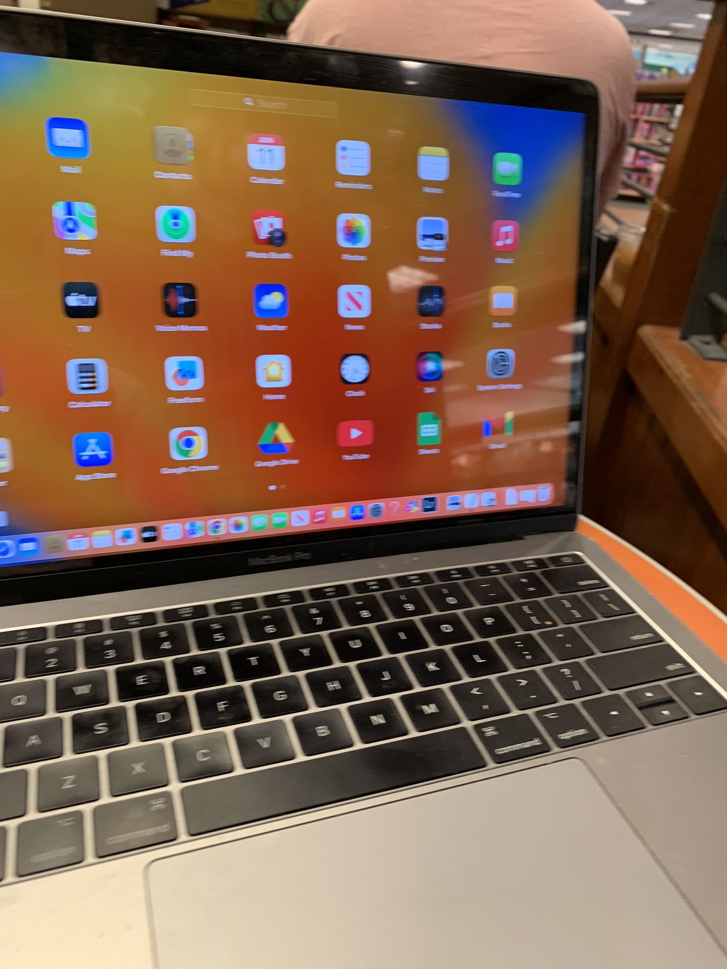 Fathers Day Sale 2020 MacBook Air 8gb i5 500ssd Sequioa