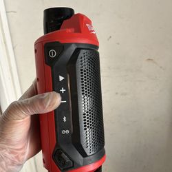 Milwaukee  Tool BLUETOOTH  Speaker