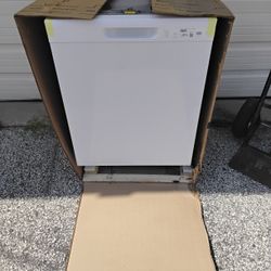 Nice White GE Dishwasher OEM Factory Needs Water Filter Brand New In Box. 