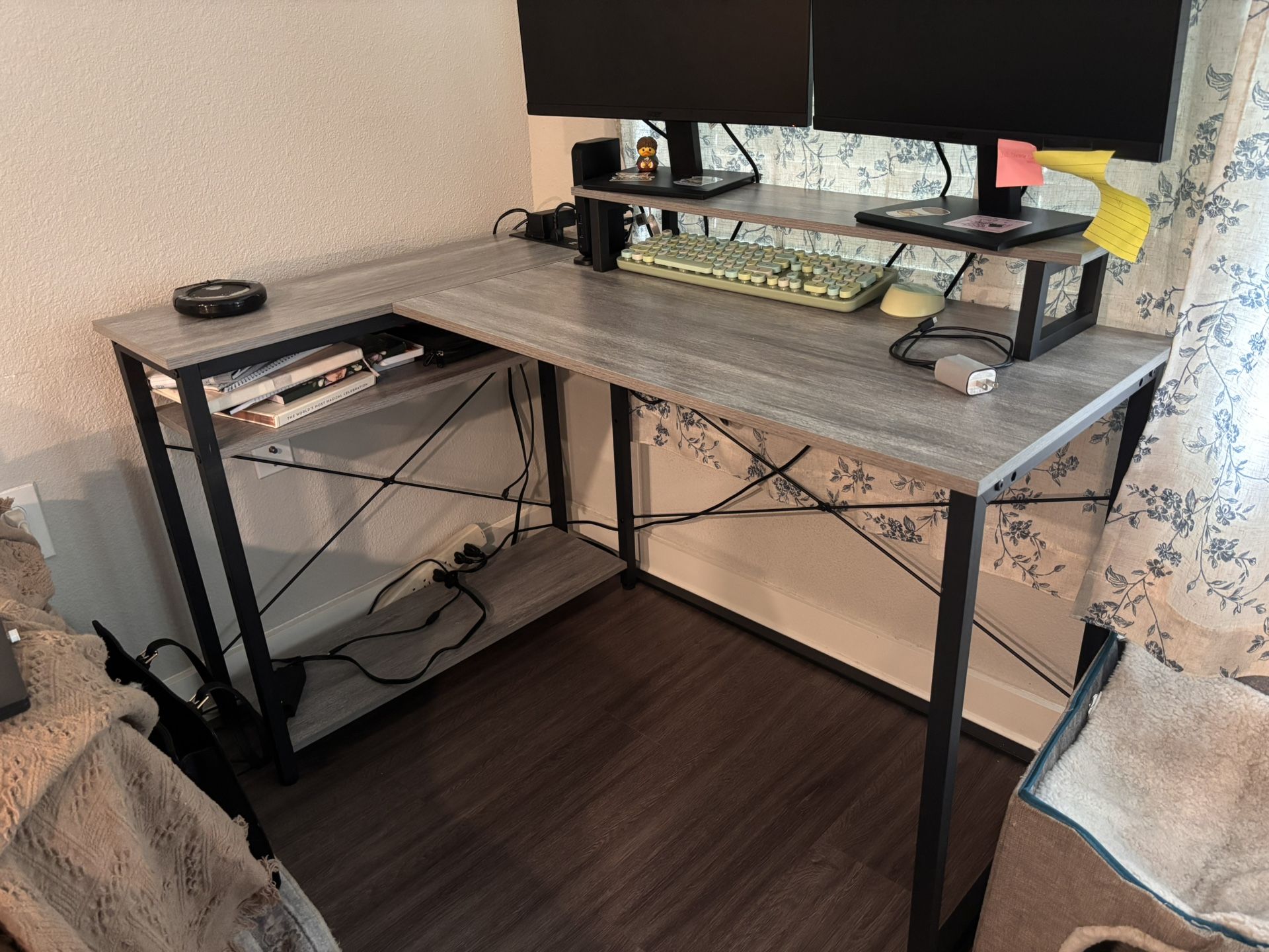 Office Desk 
