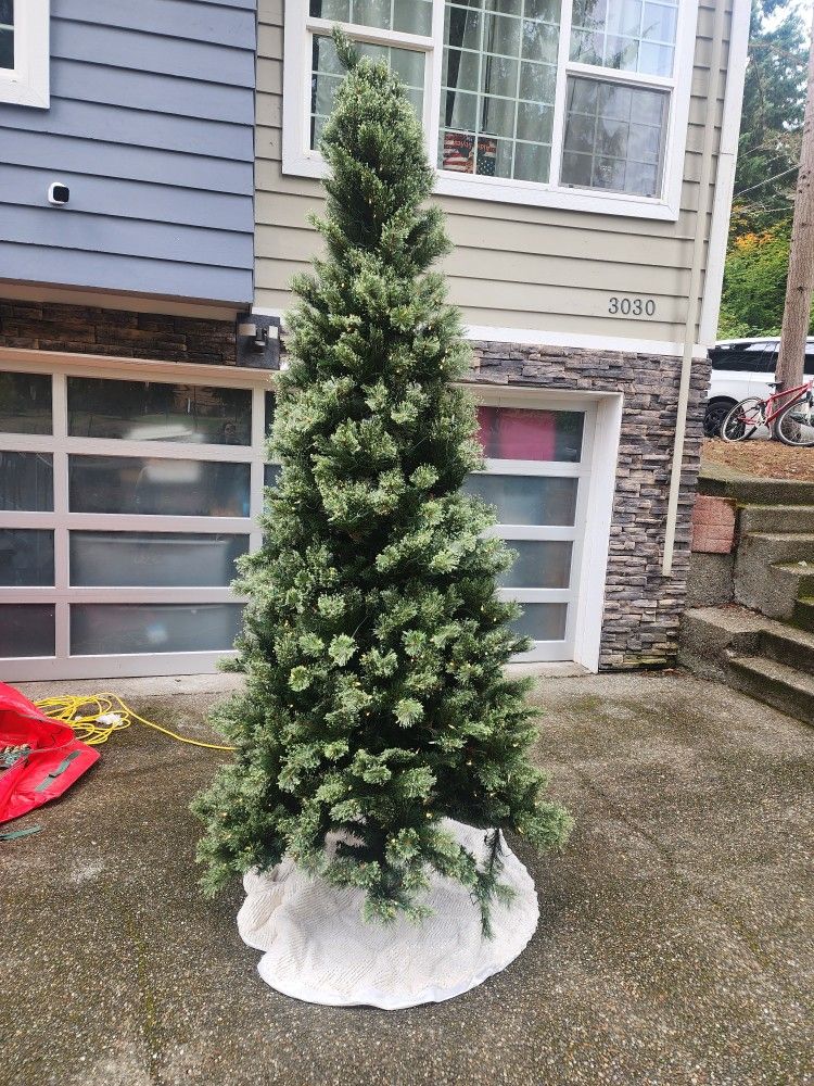 10 Feet Pre-lit Christmas Tree