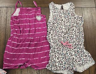 2 Girls Rompers Jumpers Size 7-8