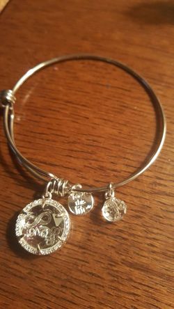Woman's Bracelet Adjustable