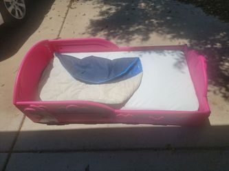 Toddler bed