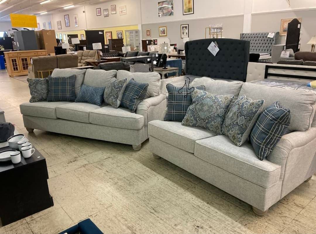 TraemoreSofa and Loveseat
Ashley Furniture$20 Down Payment and delivery available