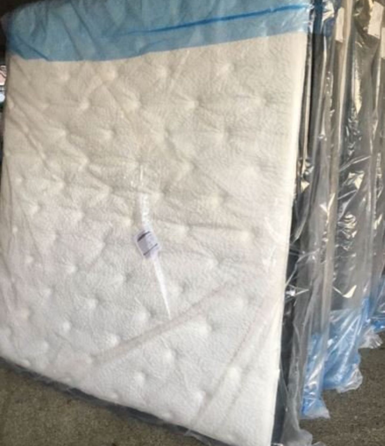 Mattress Discounts!! Clearance Prices!! Sale is On Fire!!