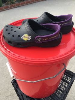 Lakers Crocs . Size Men 1/Women 3. Used. Pick Up Only. 