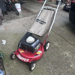Snapper push mower with a 3.5 HP engine