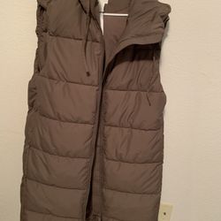 Brand New (Medium ) Puffer Best 