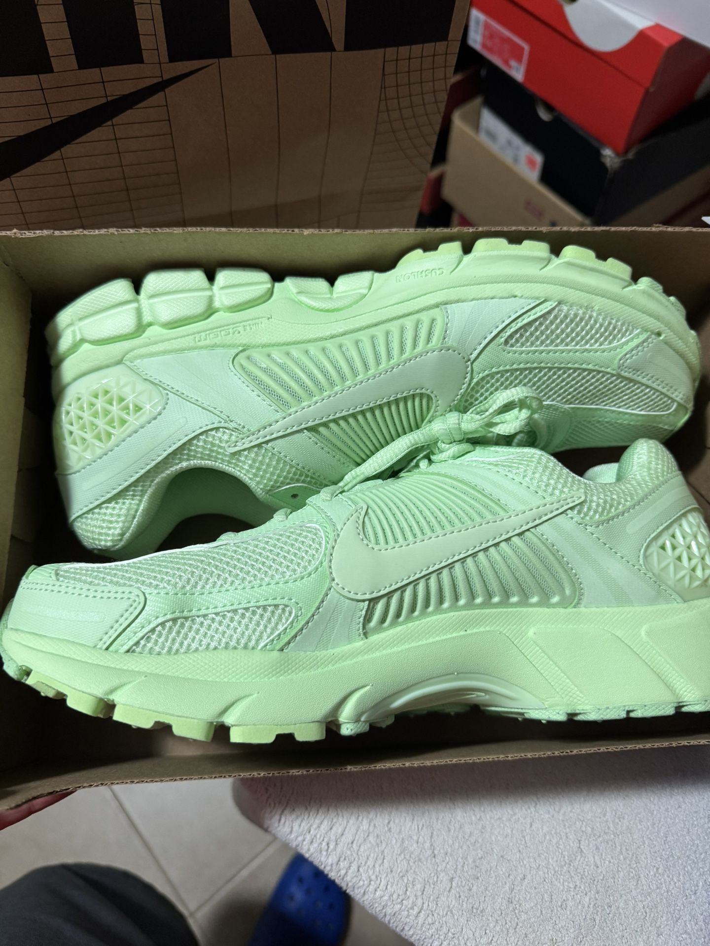 New Nike Vomero 5