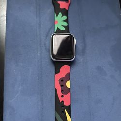 Apple Watch SE 2nd Gen 44mm