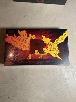 Team Rockets Moltres UPC