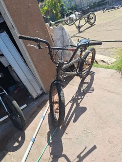 Mongoose bmx