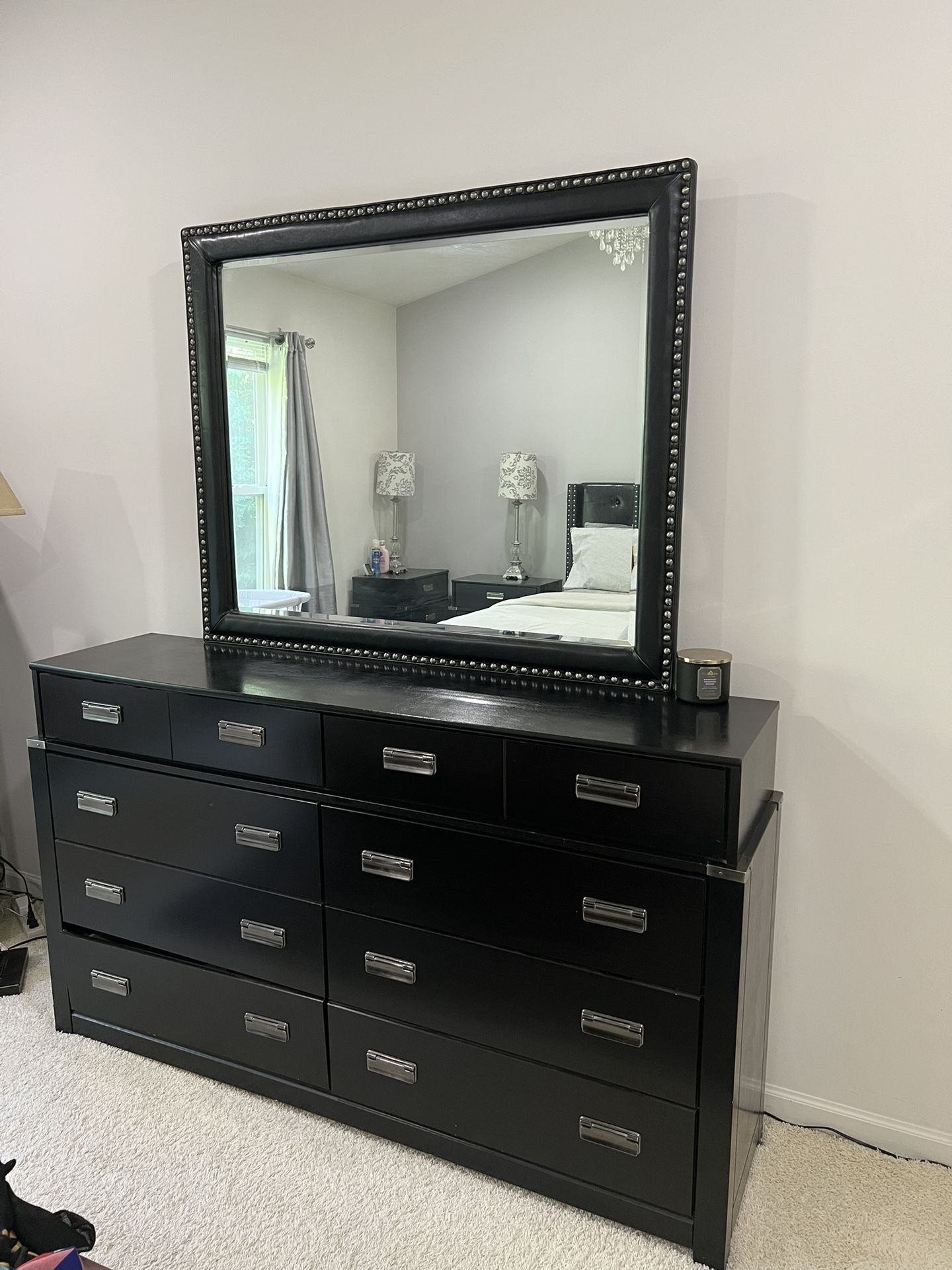Modern Black 9-Drawer Dresser with Mirror β Excellent Condition