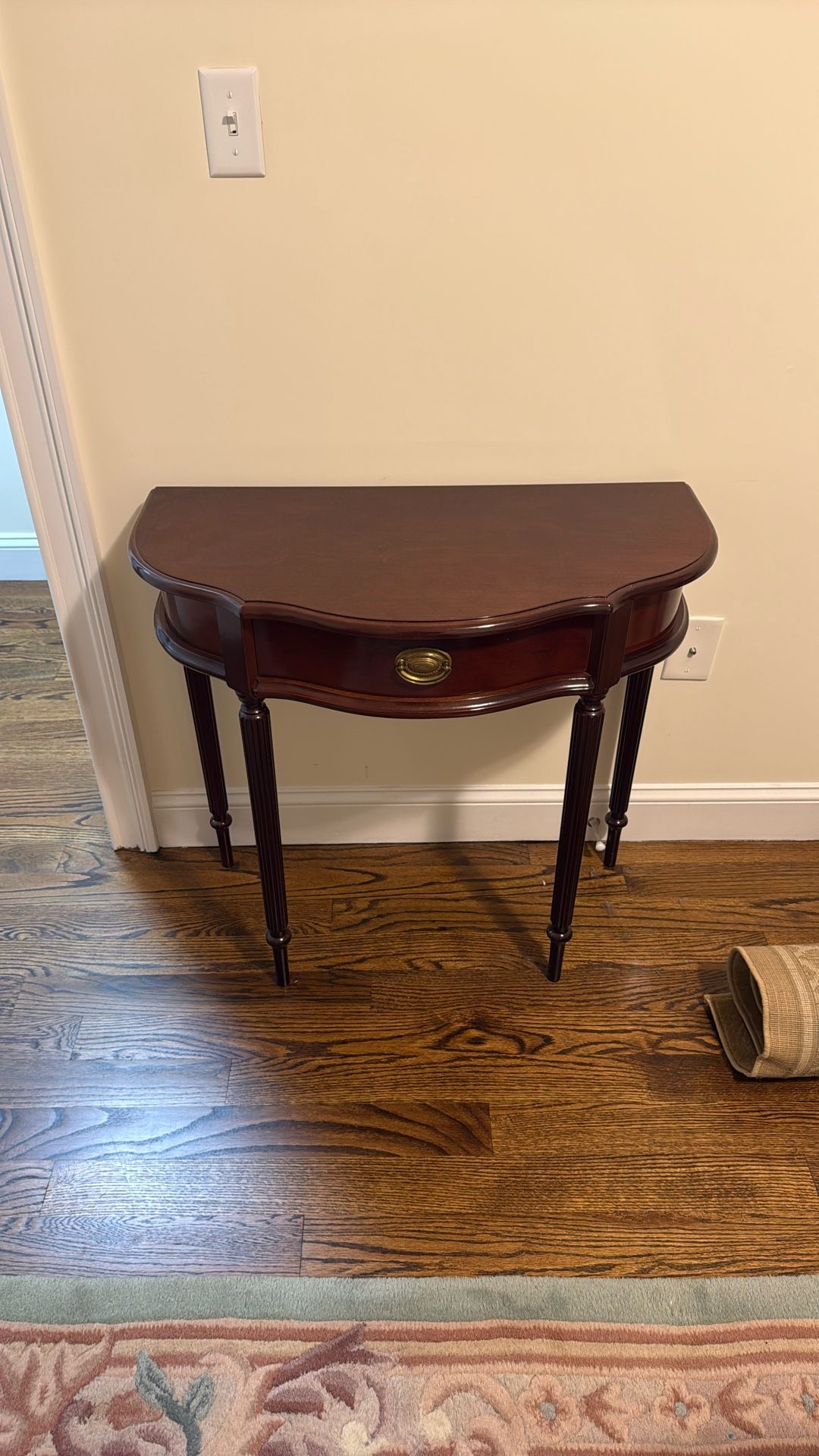 Vintage Hallway Vanity