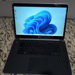 Dell laptop - touch screen, backlit keyboard, I7, SSD, Win11 Pro restored 