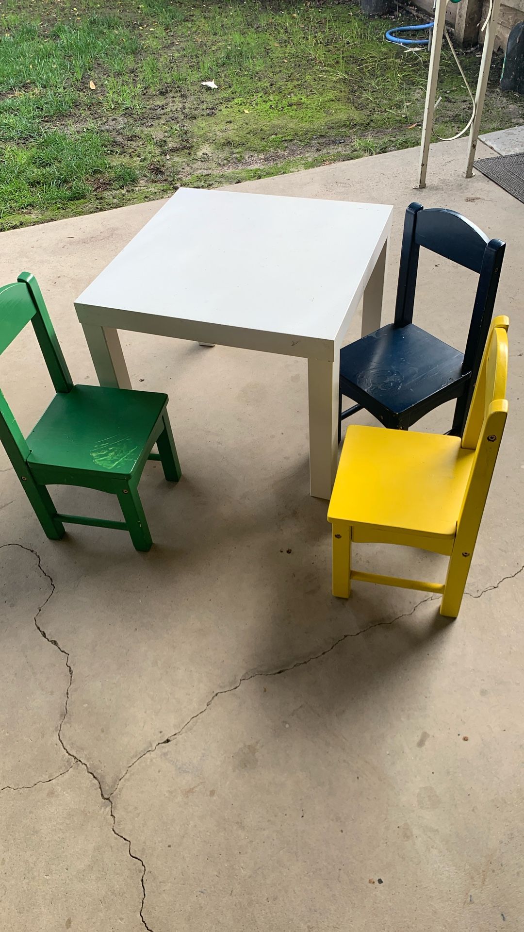 Children’s Table And Chairs