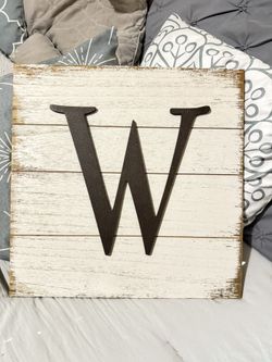 Who Has A W Initial