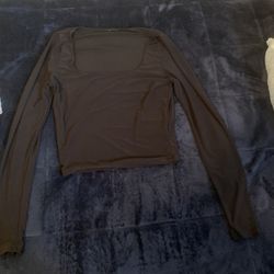 Black Long Sleeve Crop Top