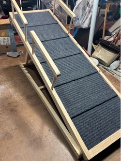 Carpeted Dog Ramp