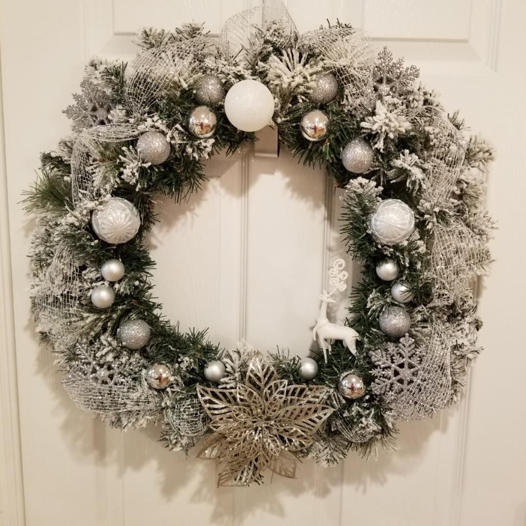 CUSTOM HAND MADE WREATHS !!!